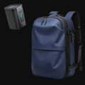 Mochila compresible azul vista frontal con candado TSA
