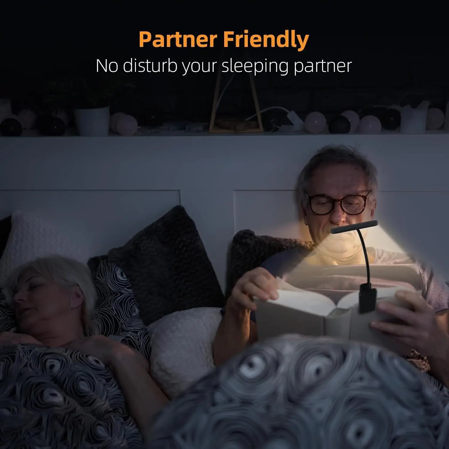 Lámpara LED de lectura silenciosa para no molestar mientras tu pareja duerme